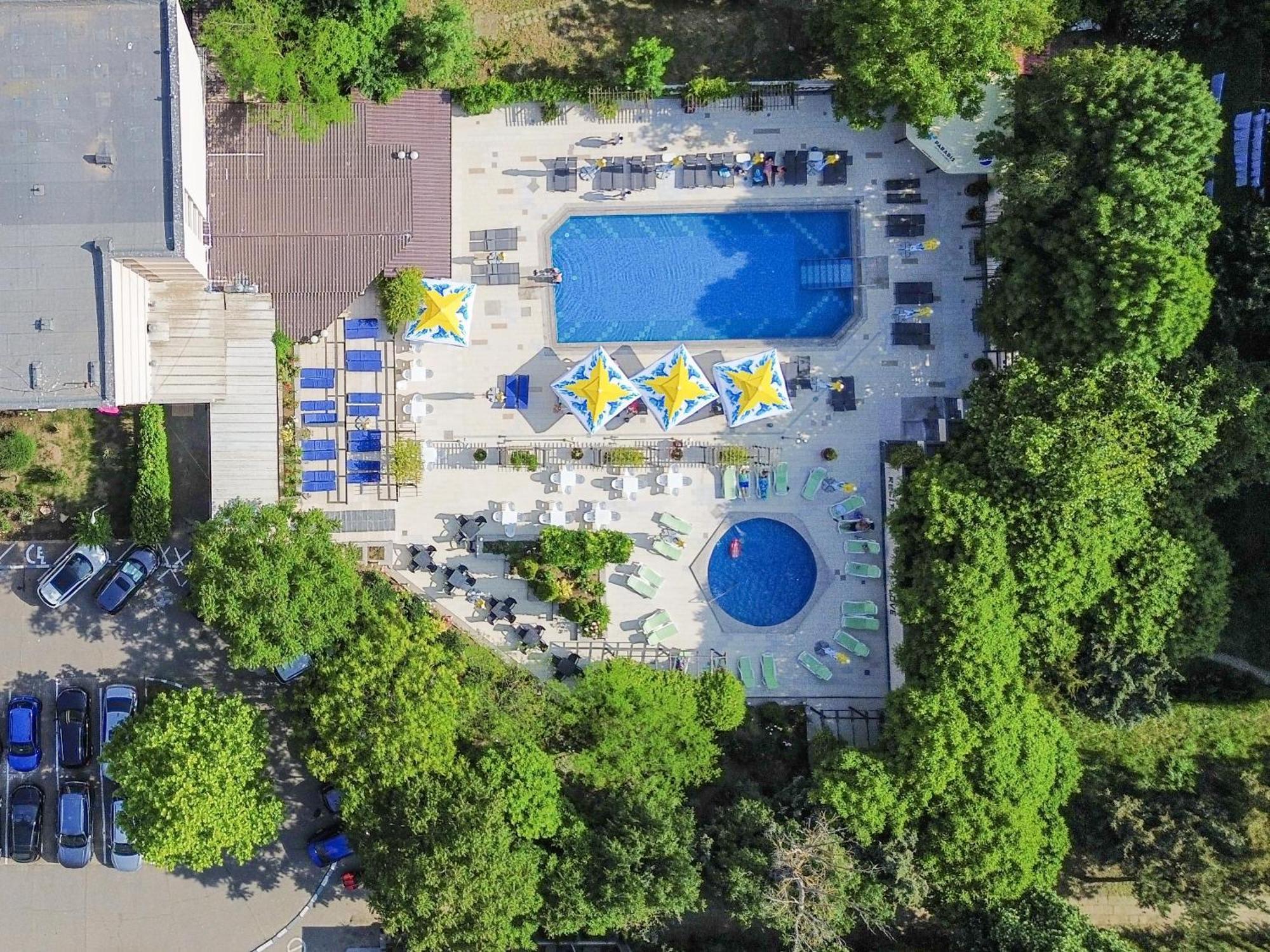 Hotel Recif 3*