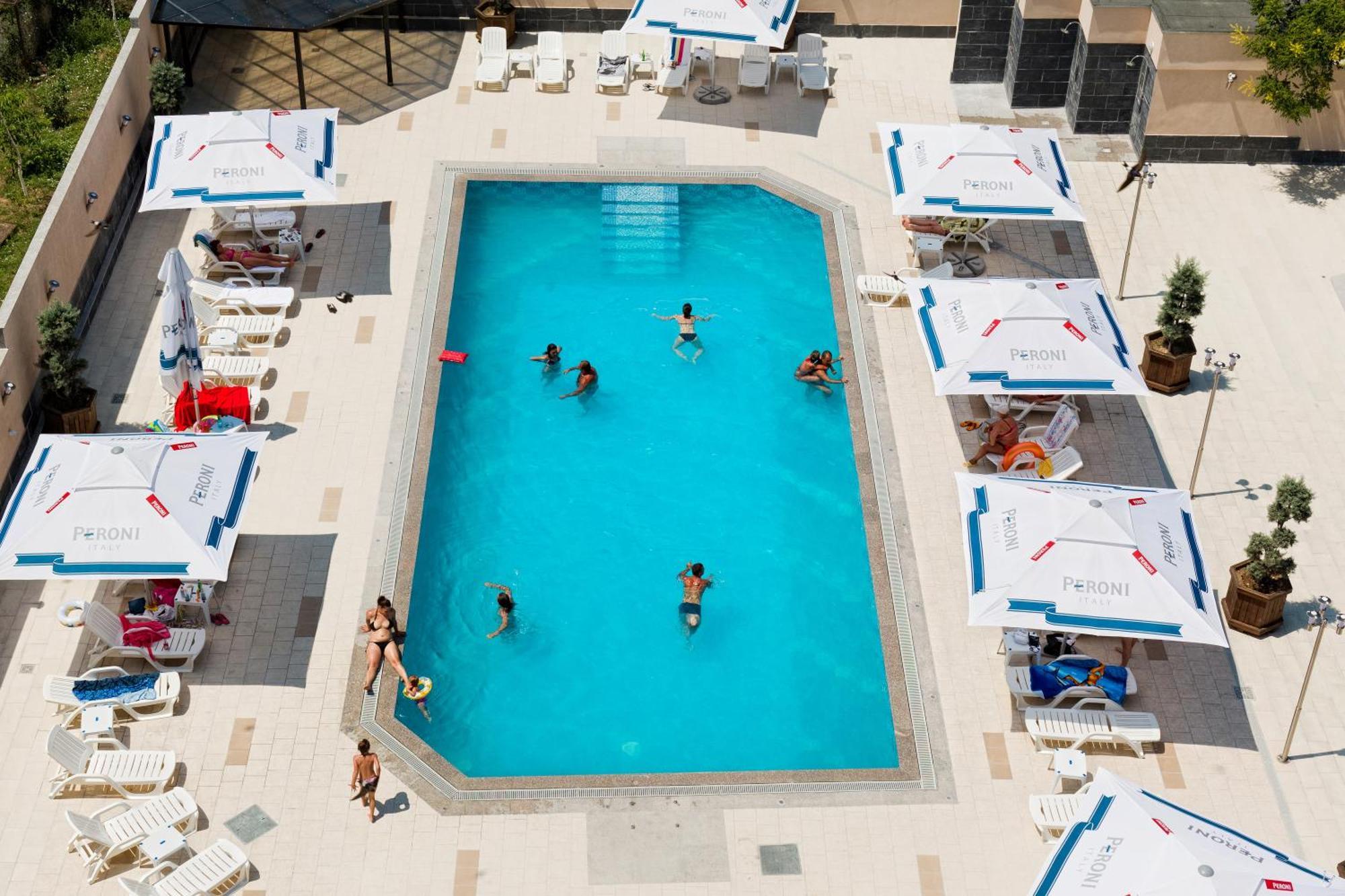 Recif Hotel 3*